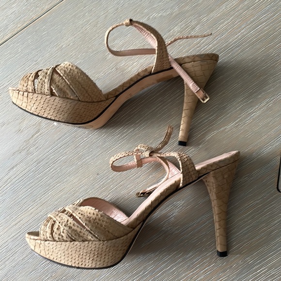 Stuart Weitzman sandals, size 39.5 - Picture 3 of 7